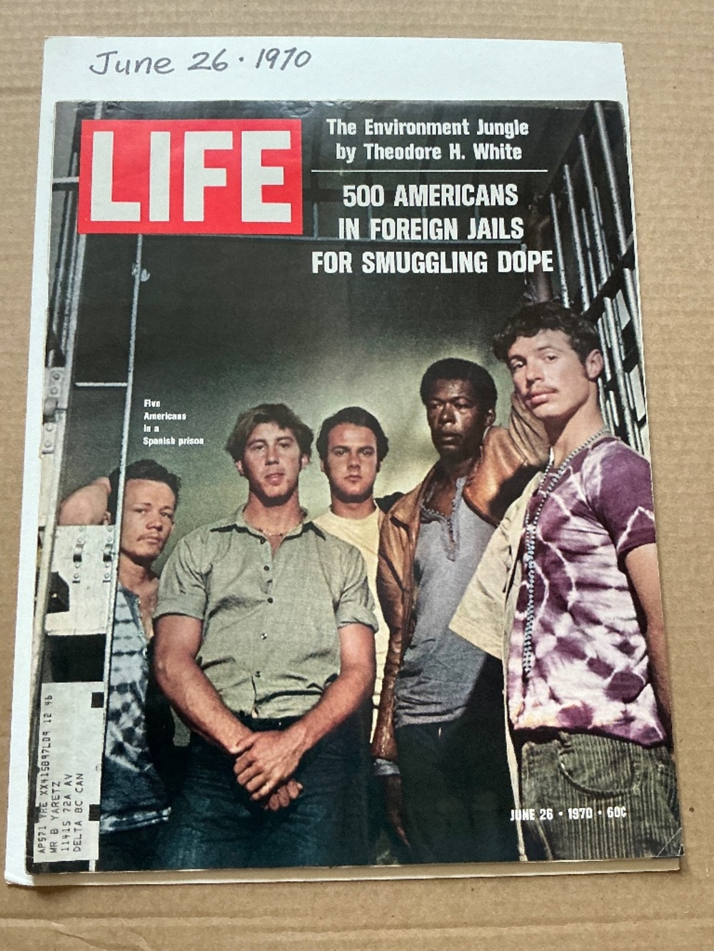 Vintage 1970 LIFE Magazine June 26 Smuggling Americans Cover Coca Cola Ad  Back